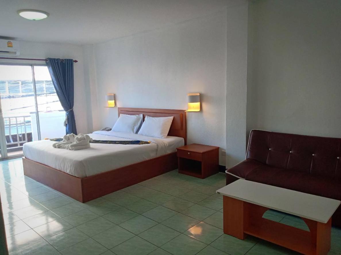 Liya Residence Pattaya Buitenkant foto
