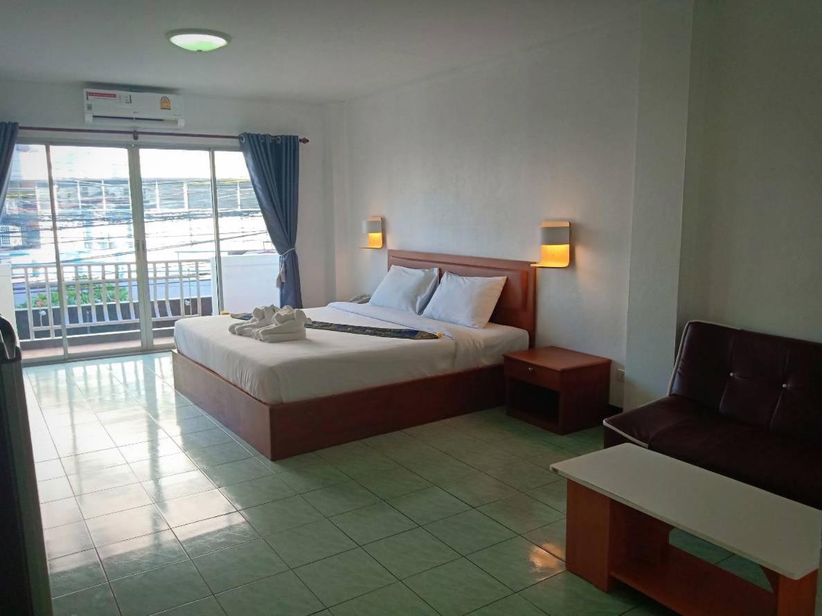 Liya Residence Pattaya Buitenkant foto